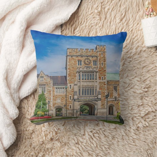 NYのVassarの大学正面玄関 クッション (ブランケット)