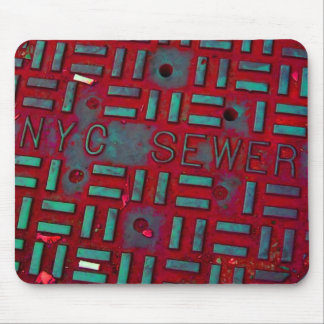 NYCのブロードウェイの通りのマンホールの蓋 マウスパッド