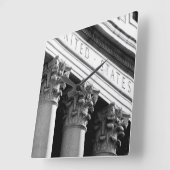 NYCの建築VIII スクエア壁時計 (傾斜)