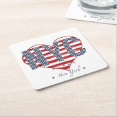 NYCの米国旗のハート スクエアペーパーコースター (アングル)