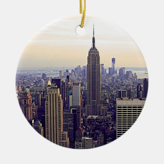 NYCスカイラインエンパイアステート建物, WTC 4 セラミックオーナメント (正面)