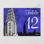 NYCスカイラインシルエットチェリーBluストリートテーブル番号 ポストカード (裏面)