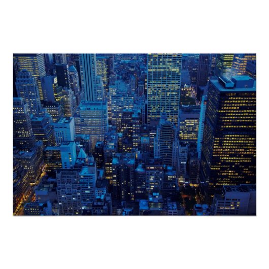 NYCスカイライン、夕暮れ時のハイアングルビュー ポスター (正面)