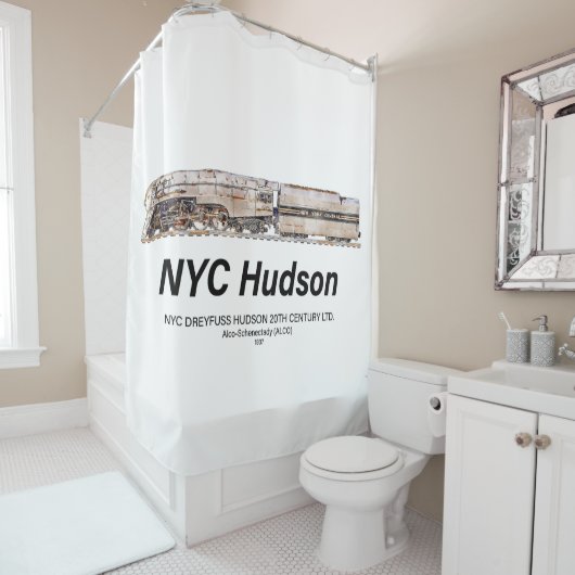 NYC Dreyfuss Hudson Steam Locomotive. Profile シャワーカーテン (インサイチュ)