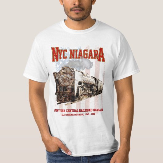 NYC Niagara Steam Locomotive with American flag Tシャツ (正面)