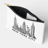 NYC Skyline Illustration with Statue of Liberty アクセサリーポーチ (見開き)