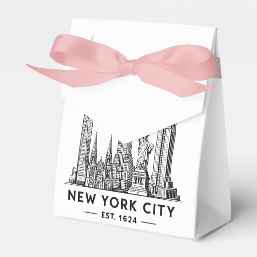 NYC Skyline Illustration with Statue of Liberty フェイバーボックス (正面サイド)