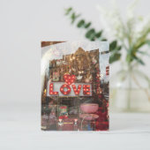 NYC Window Reflection LOVE Valentine's Day写真 シーズンポストカード (スタンド正面)