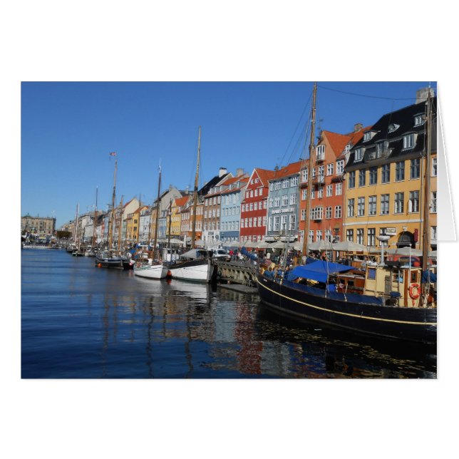 Nyhavn、デンマークのコペンハーゲン (正面横)