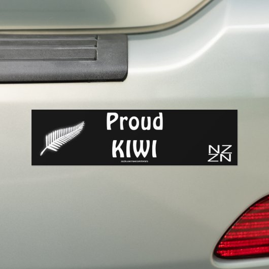 NZシルバーファーンナショナルエンブレム愛国的ギフト バンパーステッカー (車上)