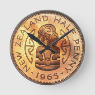 NZニュージーランドの半分のペニーのTikiの時計 ラウンド壁時計