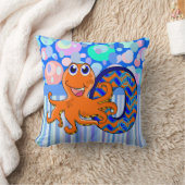 Oのタコの名前のイニシャル クッション (ブランケット)