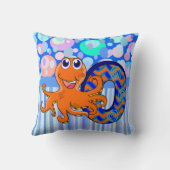 Oのタコの名前のイニシャル クッション (裏面)