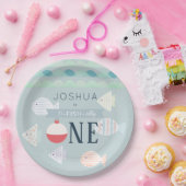 O – フィッシュアリーワン魚釣りターコイズボーイ誕生日 ペーパープレート (パーティー)