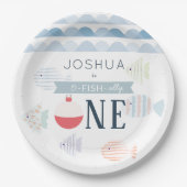 O-fish-allyワン魚釣りボーイホワイト誕生日 ペーパープレート (正面)