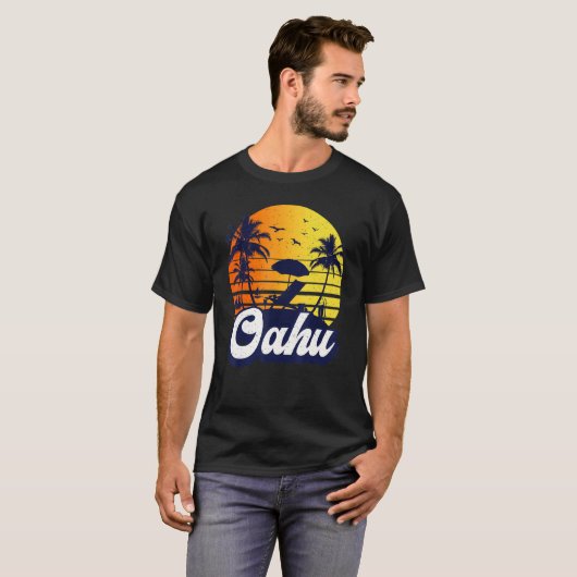 Oahu Hawaii Hawaiian Sunset Beach Retro Tシャツ (正面フル)