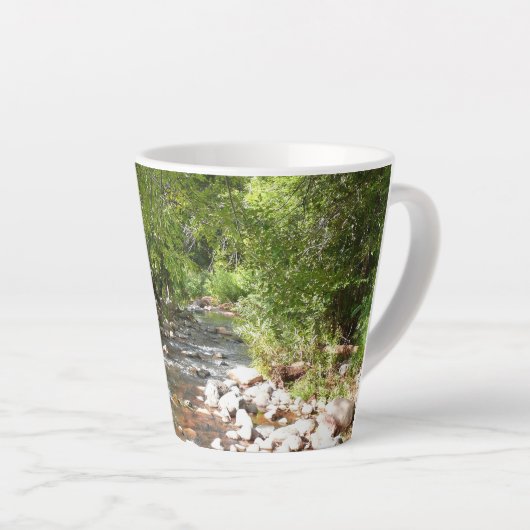 Oak Creek II – アリゾナ州セドナ自然写真 カフェラテマグ (右アングル)