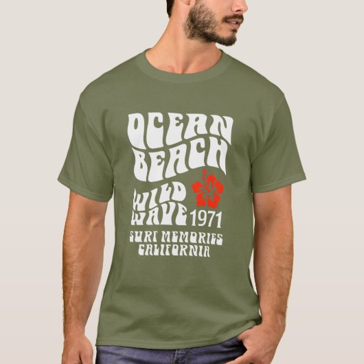 Ocean Beach Wild Wave 1971 Tee – Retro Surf Style Tシャツ (正面)