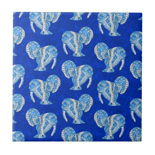 Ocean Blue Tribal Tattoo Manatees タイル (正面)