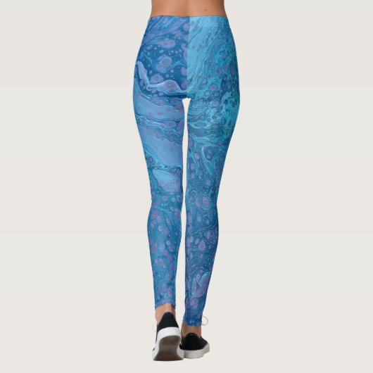 Ocean Breeze 3 Soft Blue Purple Abstract Leggings レギンス (裏面)