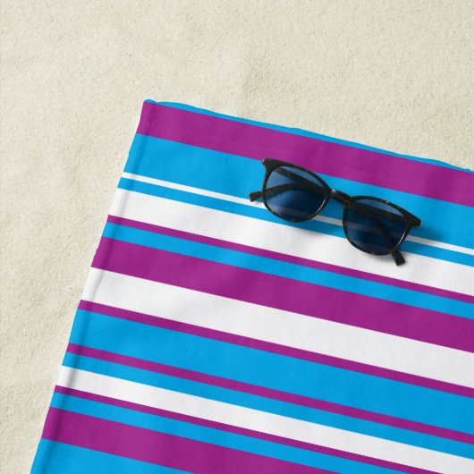 Ocean Breeze Diagonal Stripe Beach Towel ビーチタオル (インサイチュ)