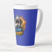 Ocean Unleashed Shark – Bold Blue & Orange Splash  カフェラテマグ (右アングル)