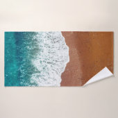 Ocean wave on a sandy beach, background top view バスタオル (バスタオル)