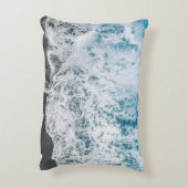 Oceanic Serenity Beach Water Pillow アクセントクッション (裏面(縦))