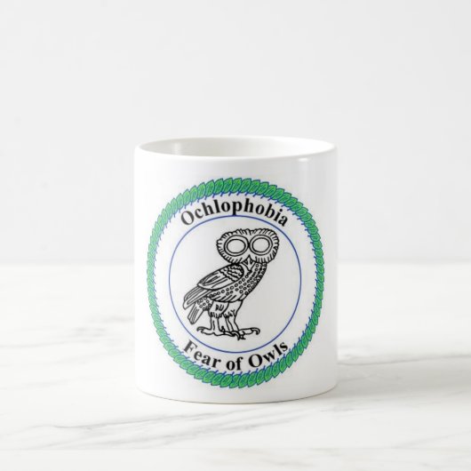 Ochlophbia: フクロウの恐れ コーヒーマグカップ (中央)