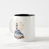 Ocracoke North Carolina Lighthouse Sunrise ツートーンマグカップ (正面左)