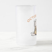Octoberfestガラスによって曇らされるステインのビールのジョッキ フロストグラスビールジョッキ (中央)