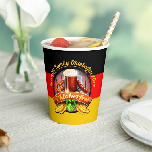 Octoberfestフェスティバルパーソナライズ名年 紙コップ (インサイチュ)