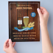 Octoberfest Club/Pub/Companyのロゴパーソナライズされたを追加 チラシ (手)