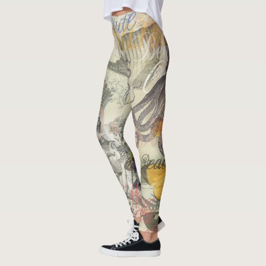 Octopus Beach Vacation Victorian Gothic Fun レギンス (左)