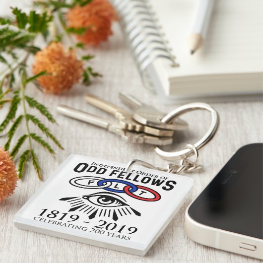 Odd Fellows LinksとEye 200周年 キーホルダー (正面右)