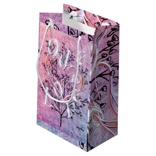 Ode to Love抱き枕by Poet Adiela Akoo スモールペーパーバッグ (裏面アングル)