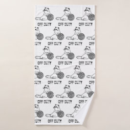 Off Duty Lazy Cat - Cute and Funny Bored Cat Two-T バスタオル