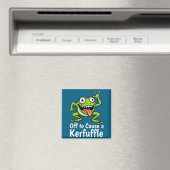 Off To Cause A Kerfuffle Funny Meme Frog Mischief  マグネット (インサイチュ (食洗機))
