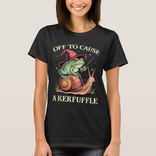 Off To Cause A Kerfuffle Whimsical Wizard Frog Mem Tシャツ (正面)