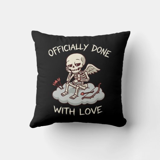 Officially Done With Love Skeleton Cupid Design クッション (裏面)