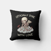 Officially Done With Love Skeleton Cupid Design クッション (正面)