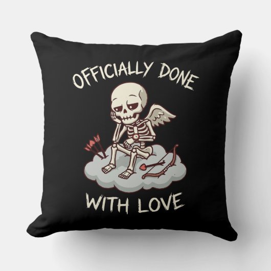 Officially Done With Love Skeleton Cupid Design クッション (正面)