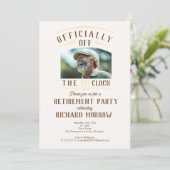 “Officially Off the Clock” 写真を使った退職パーティー 招待状 (スタンド正面)