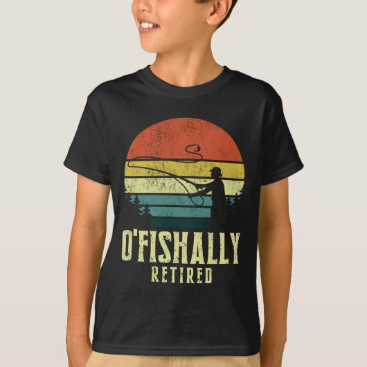 Ofishally Retired Funny Fishing Retirement  Tシャツ (正面)