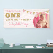 Ohどのようなおもしろいをワンピンク&金ゴールドファースト誕生日 横断幕 (トレードショー)