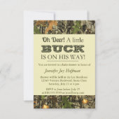 Ohシカは彼の方法に、小さい木びき台あります! 迷彩柄の招待 招待状 (正面)