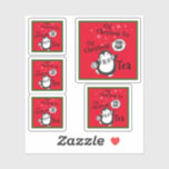 Oh Christmas Tea Penguin Lover - Tea Drinker シール<br><div class="desc">可愛い踊りペンギンが歌う「Oh Christmas Tea,  Oh Christmas Tea」のアートワークと降雪とヴィンテージティーカップ。キュートな紅茶ドリンカープンいくつかのクリスマスユーモアとスマイル!>お茶の恋人の休日の精神を高め祝る陽気で雪の多い冬のアーティストのスケッチ。>カスタマイズ！名前をカスタムする、写真、または文字の追加</div>