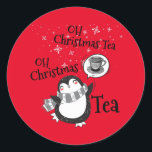 Oh Christmas Tea Penguin Lover - Tea Drinker ラウンドシール<br><div class="desc">可愛い踊りペンギンが歌う「Oh Christmas Tea,  Oh Christmas Tea」のアートワークと降雪とヴィンテージティーカップ。キュートな紅茶ドリンカープンいくつかのクリスマスユーモアとスマイル!>お茶の恋人の休日の精神を高め祝る陽気で雪の多い冬のアーティストのスケッチ。>カスタマイズ！名前をカスタムする、写真、または文字の追加</div>