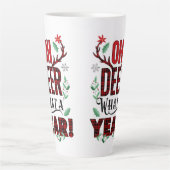 Oh Deer What a Year Christmas Plaid カフェラテマグ (正面)