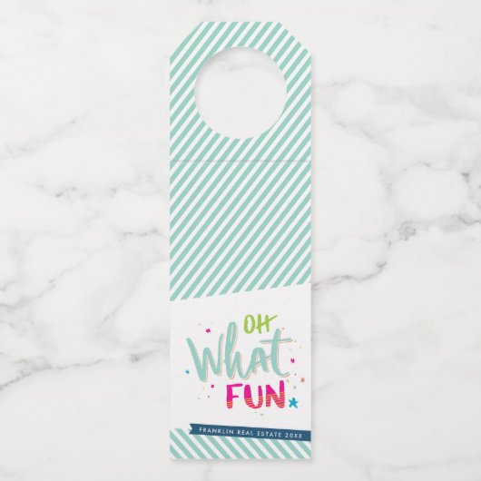 OH WHATおもしろいミントストライプカラフルタイポグラフィ ボトルネックタグ (正面)